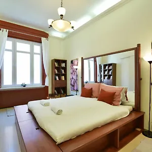 Apartamento Ultra At Synagogue, Budapest
